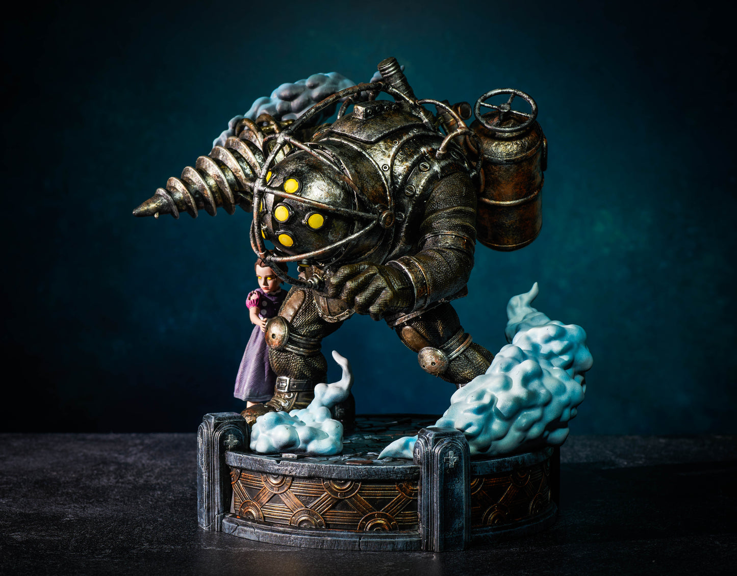 Big Daddy and Little Sister Statue - Bioshock - Collectible Garage Kit