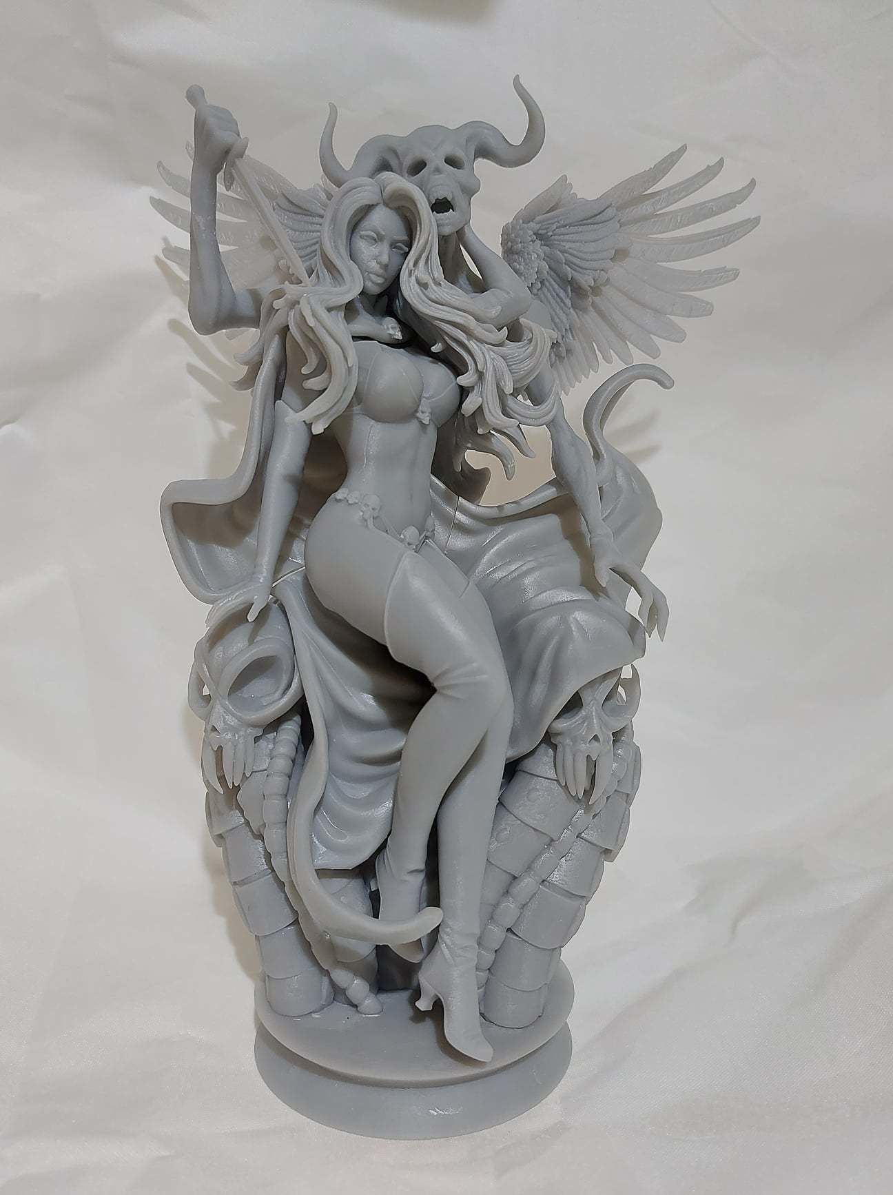 Lady Death Statue - Dark Fantasy - Collectible Garage Kit